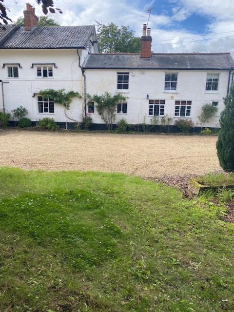 Old Rectory - Scoulton Apartment Great Ellingham Exterior photo
